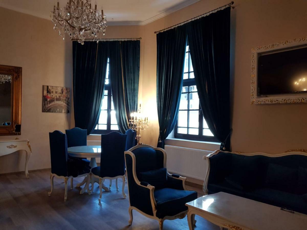 Hotel Boutique Vila Lakastel Сіная Екстер'єр фото