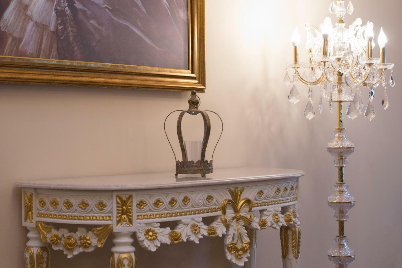 Hotel Boutique Vila Lakastel Сіная Екстер'єр фото