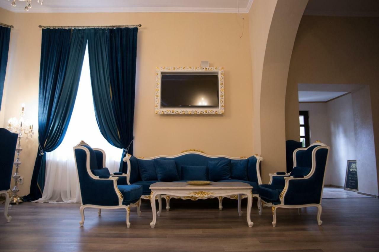 Hotel Boutique Vila Lakastel Сіная Екстер'єр фото