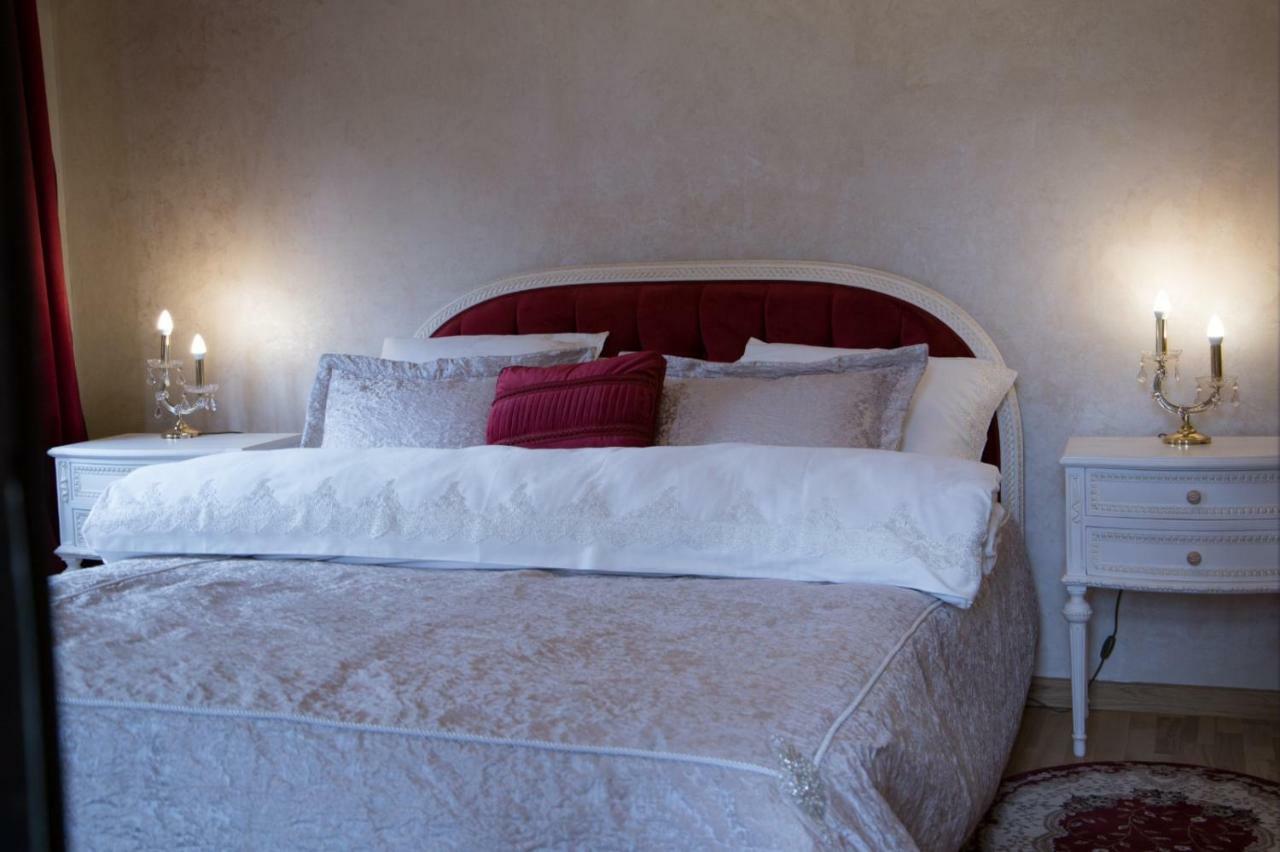 Hotel Boutique Vila Lakastel Сіная Екстер'єр фото