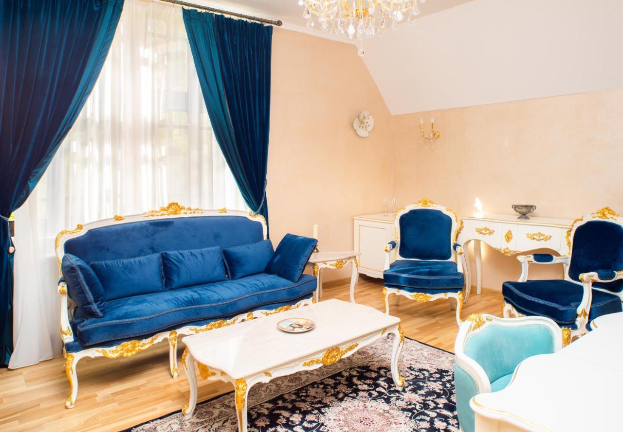 Hotel Boutique Vila Lakastel Сіная Екстер'єр фото