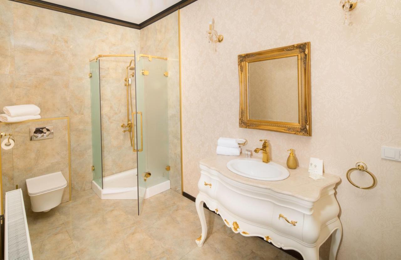 Hotel Boutique Vila Lakastel Сіная Екстер'єр фото